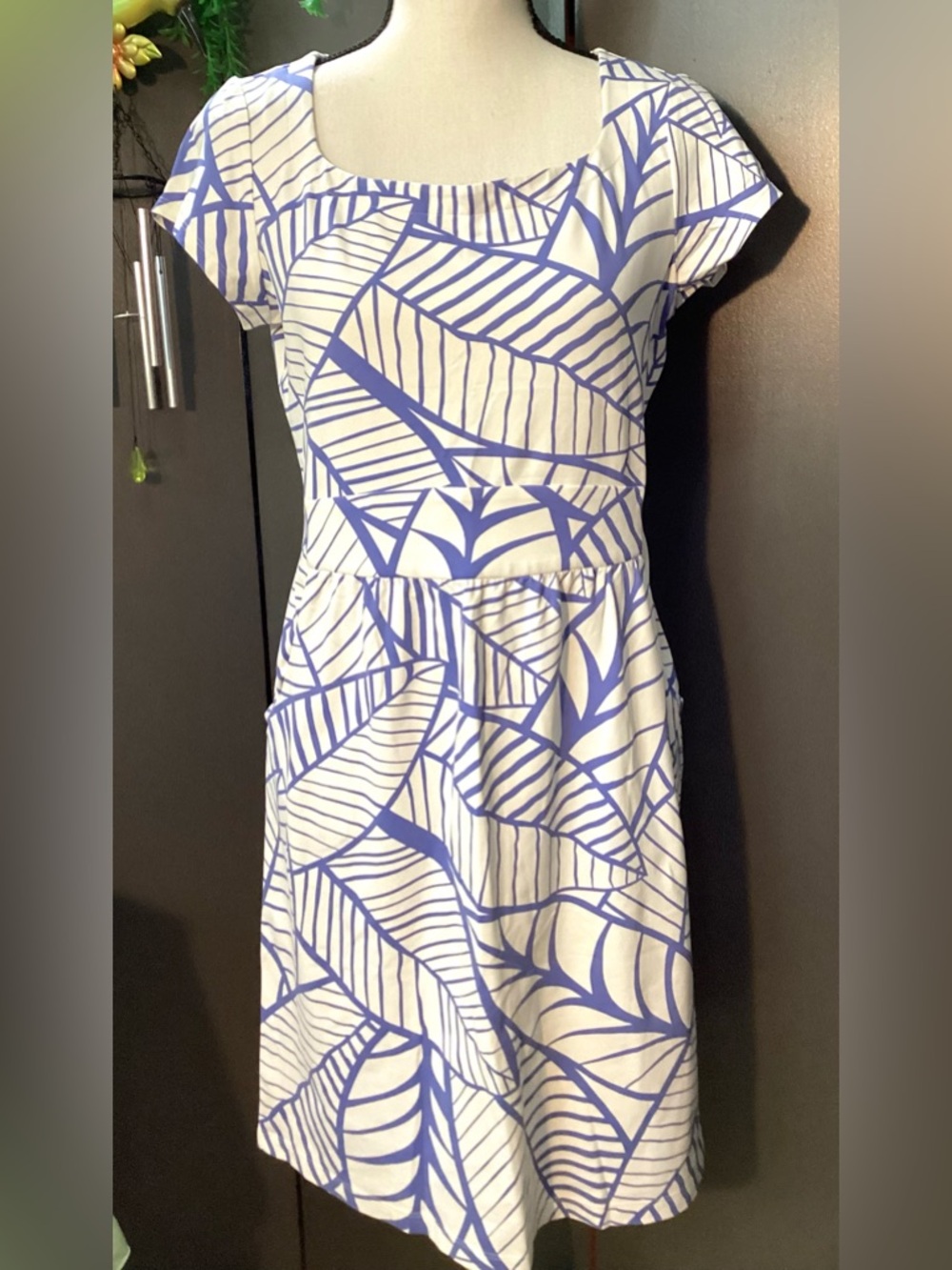 J. Mc Laughlin summer dress with pockets. Size M